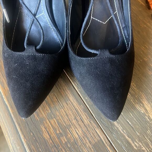 Charles David Suede Pump with Ankle strap - Picture 5 of 7